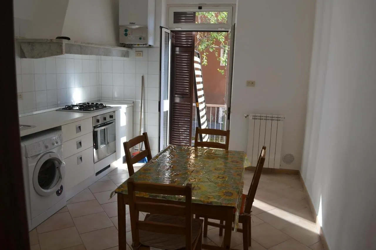 Appartamento 2M Ameglia Apartment
